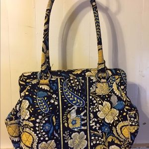 Vera Bradley Ellie Blue Insta-Close Bucket Bag